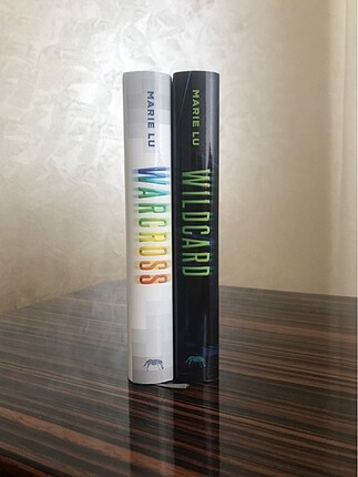 Warcross Wildcard ciltli Marie Lu