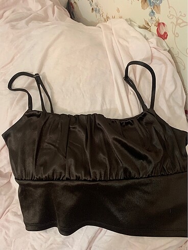 H&M saten crop