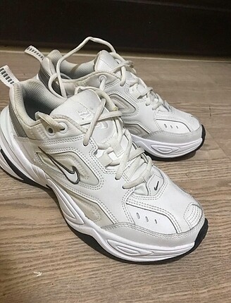 Beyaz Nike Spor Ayakkabı