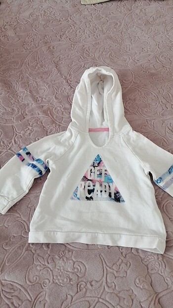 Kapüşonlu sweat 