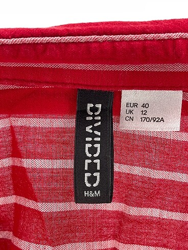 40 Beden çeşitli Renk H&M Gömlek %70 İndirimli.