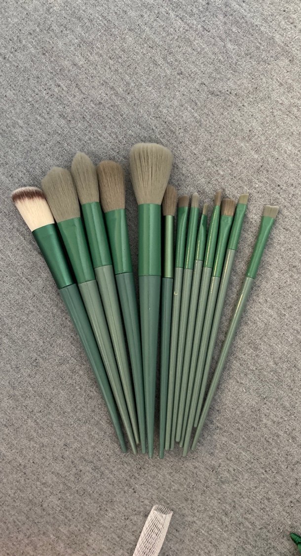 Yeşil ve Gri Makyaj Fırçası Seti - Görsel 3