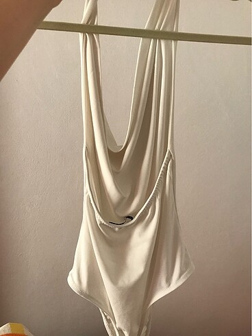 s Beden beyaz Renk Bershka drapeli halter yaka bluz