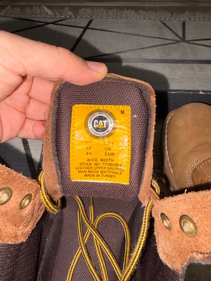 Caterpillar tarçın rengi bot - Görsel 4