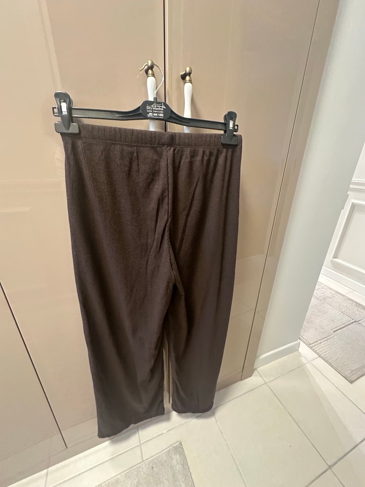 Kadın Kahverengi Piliseli Bol Kumaş Pantolon - Görsel 3