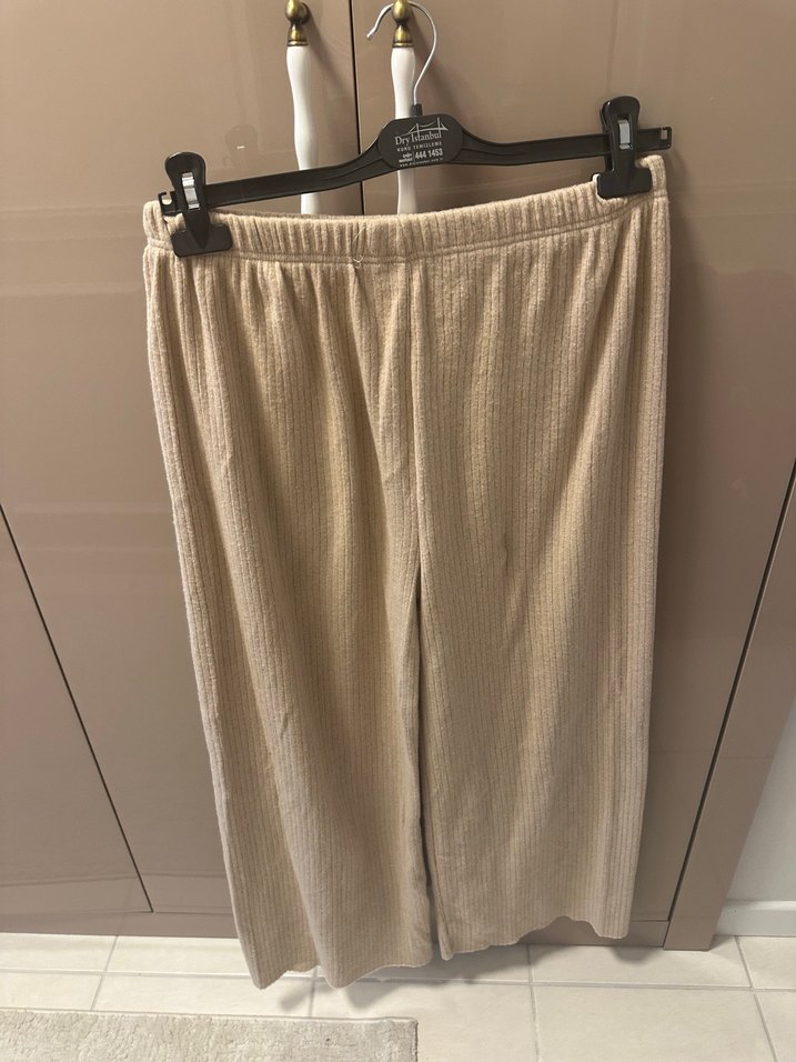 Bej Piliseli Kadın Pantolon - Görsel 4