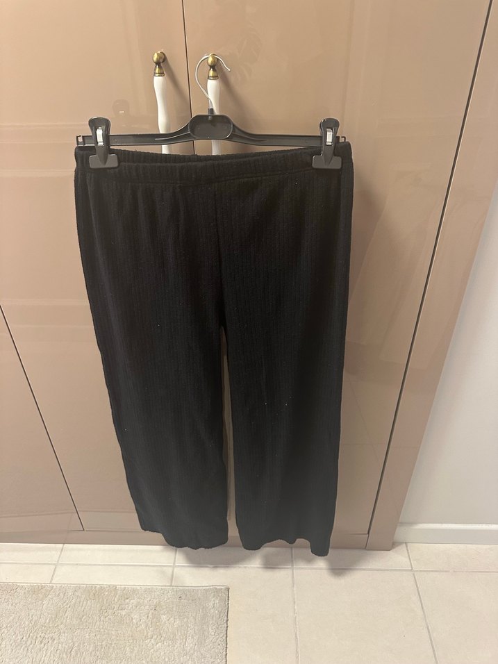 Kadın Siyah Pilili Salaş Pantolon - Görsel 4