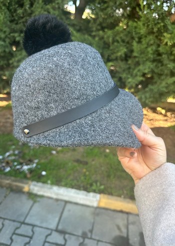 Gri Yünlü Kürk Detaylı Kadın Şapka - Görsel 4