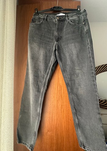 Zara siyah taşlanmış kot - Görsel 2