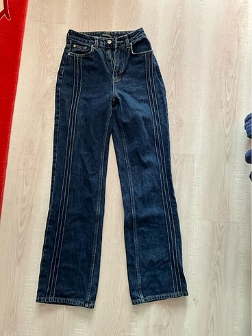 TRENDYOLMİLLA LACİVERT JEAN