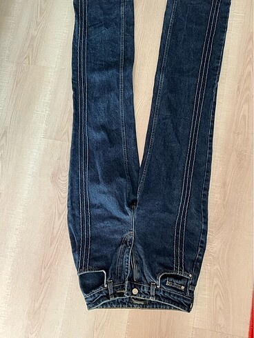 32 Beden TRENDYOLMİLLA LACİVERT JEAN
