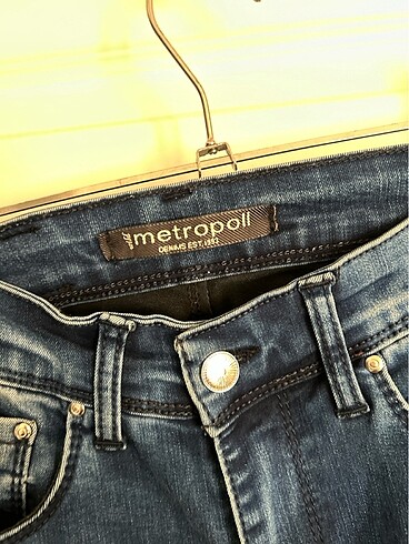 Paçası detaylı jeans - Görsel 3