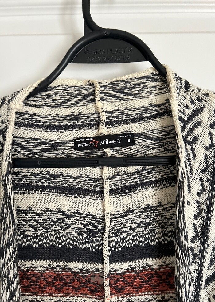 Yanları uzun hırka - Görsel 3