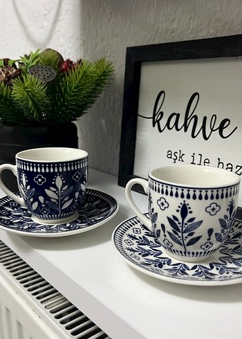 Lacivert Desenli Kahve Fincanı ve Tabağı