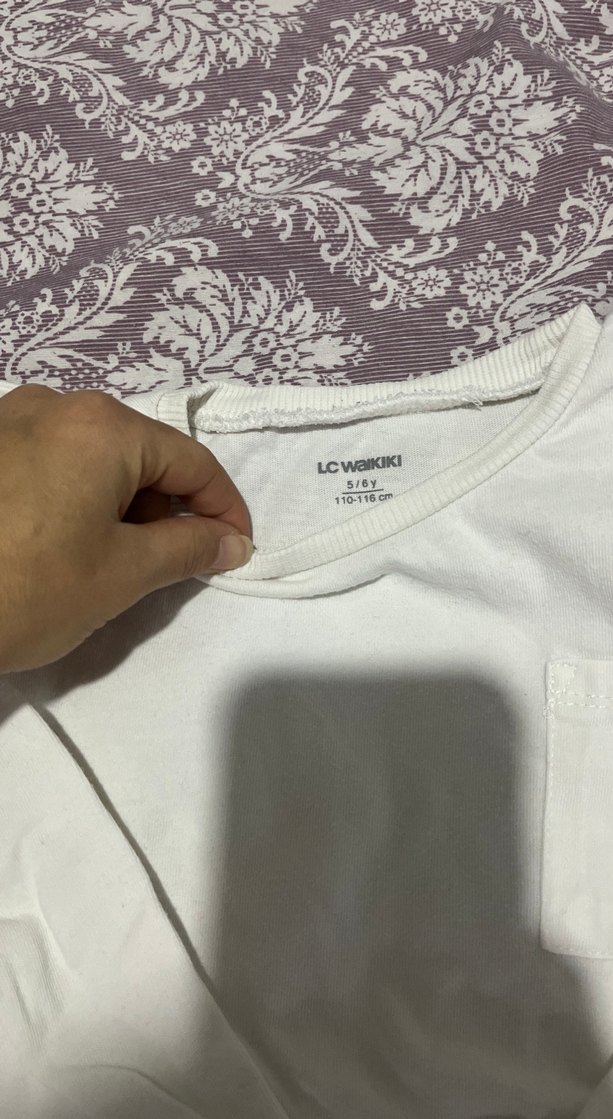 Beyaz ve siyah çocuk - Görsel 2