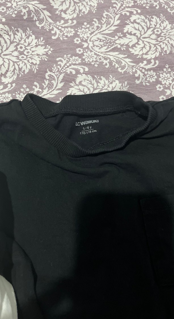 Beyaz ve siyah çocuk - Görsel 3