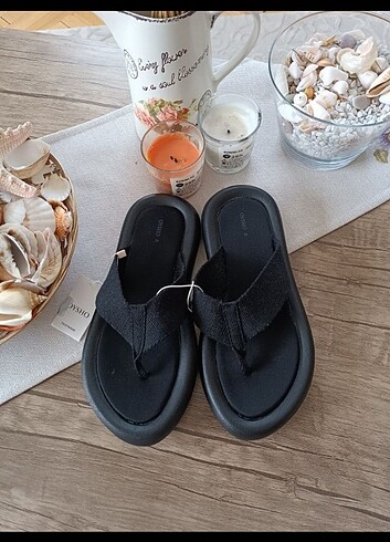 39 Beden Oysho platform topuklu plaj terliği 