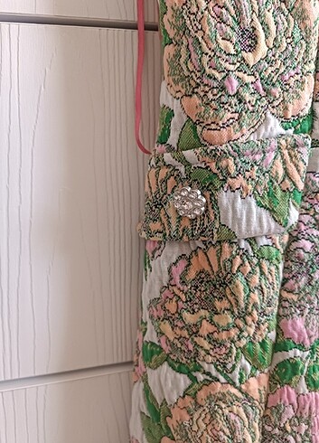 m Beden çeşitli Renk Zara jacquard çiçekli elbise