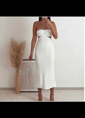 Zara Zara zincir detaylı elbise 