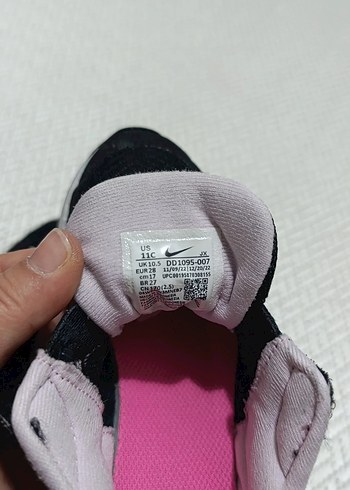 Kız Çocuk Siyah-Pembe Spor Ayakkabı Nike - Görsel 4