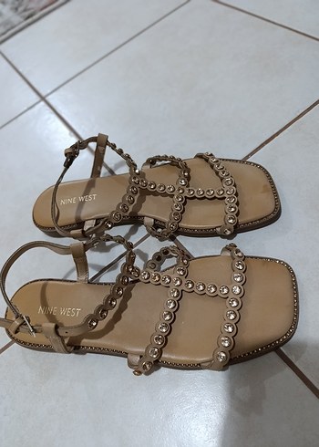 Nine West Bej Deri Kadın Sandalet - Blok Topuklu