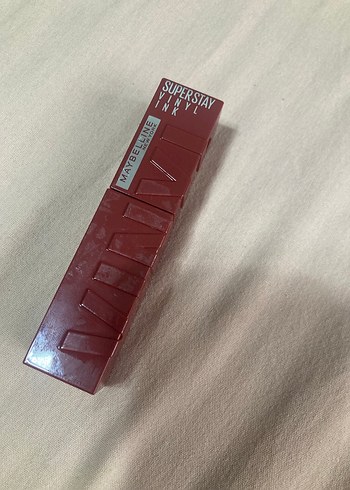 Maybelline SuperStay Vinyl Ruj - 130 extra rengi - Görsel 3