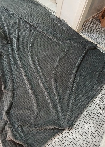 Gri Düz Desenli Yumuşak Battaniye halı örtüsü - Görsel 2
