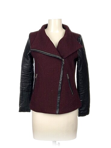 Bershka Kaban %70 İndirimli.