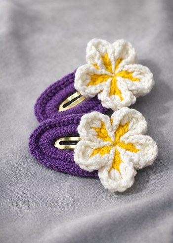 Mor Örgü Çiçekli Çocuk Toka - Görsel 2