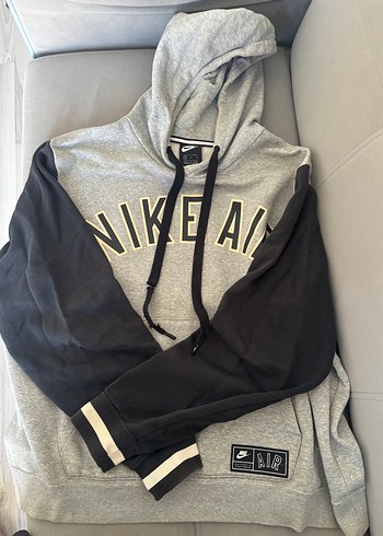 Nike Gri Siyah Kapusonlu Sweatshirt