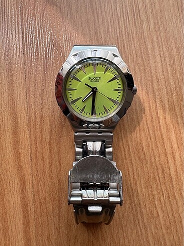 Swatch Swatch green sin saat