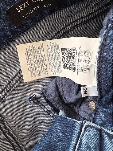 26 Beden mavi Renk Guess jean