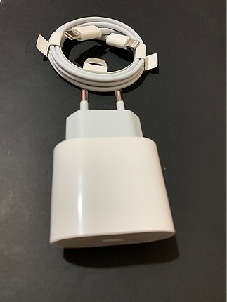 Apple 20W Power Usb-C Adaptör + 1m Usb-C Lightning Kablo