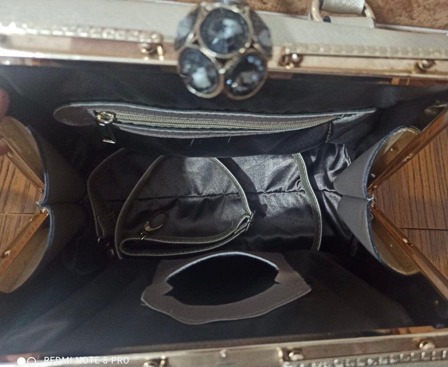 Altın Renkli Modern Klasik Kadın Deri Çanta - Görsel 4