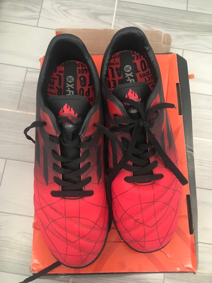 Kinetix Erkek Kırmızı Futbol Ayakkabısı - Görsel 3