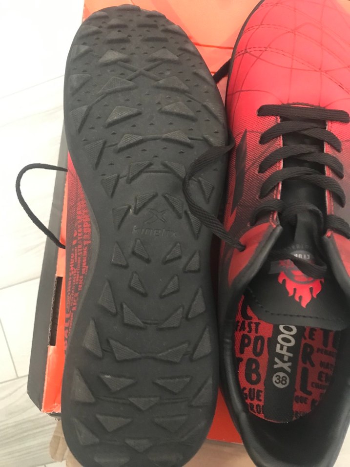 Kinetix Erkek Kırmızı Futbol Ayakkabısı - Görsel 4