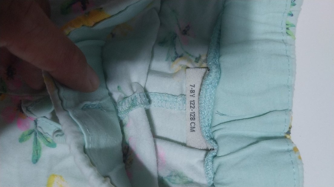 Çiçek Desenli Bol Kesim Kız Şortu - Görsel 2