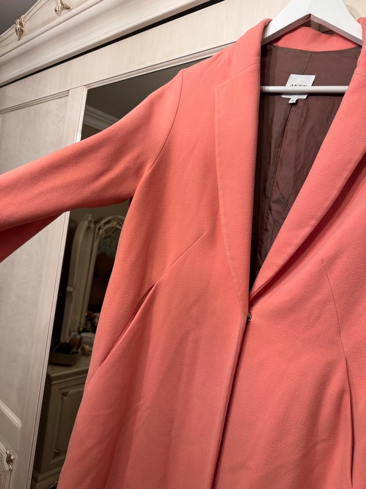 Pembe Uzun Kadın Klasik Kesim Kaban - Görsel 3