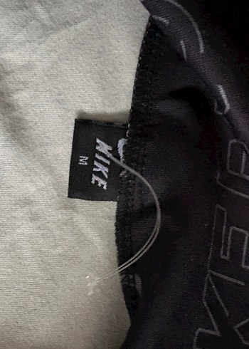 Nike Pro Siyah Baskılı Yağmurluk - Görsel 2