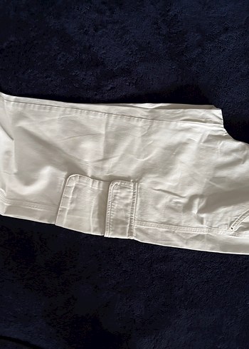 Düğmeli Beyaz pantolon - Görsel 3