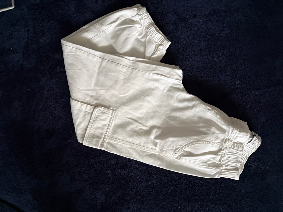 Düğmeli Beyaz pantolon - Görsel 2