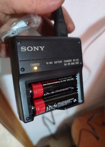 Sony Sony AA ve AAA Boyut Şarj Cihazı