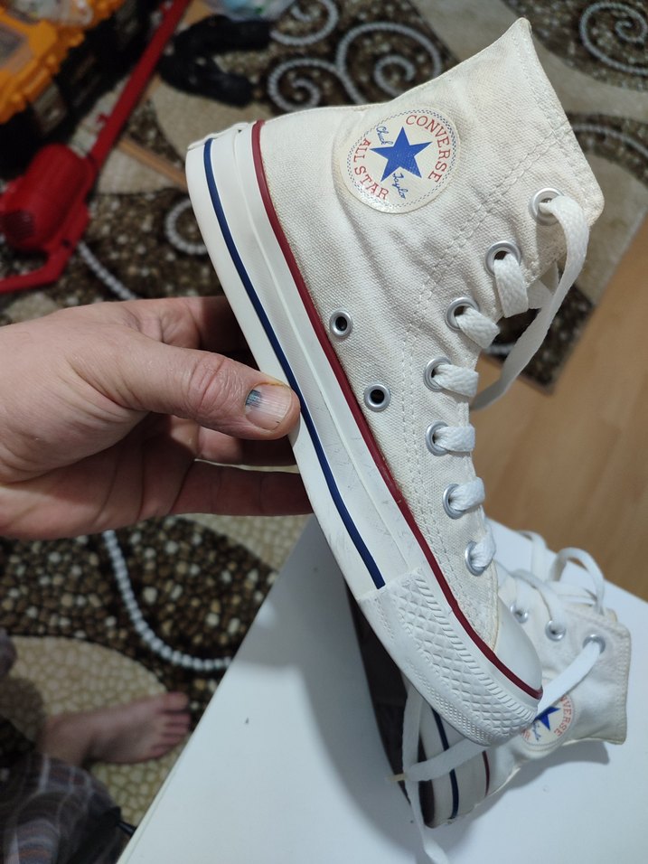 Beyaz Elastik Bağcıklı Converse - Görsel 5