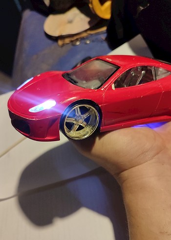 Basık Kırmızı Işıklı Kumandalı Araba - Görsel 8