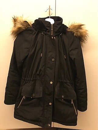 Zara Mont
