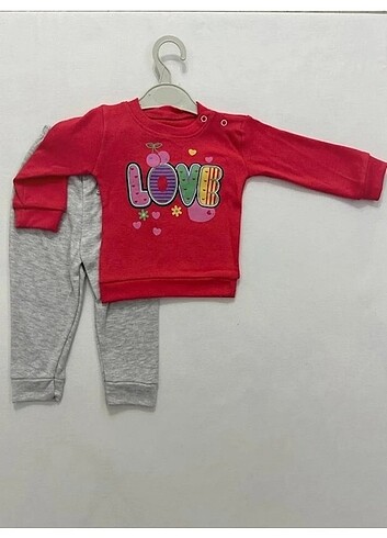 Love baskılı takım 