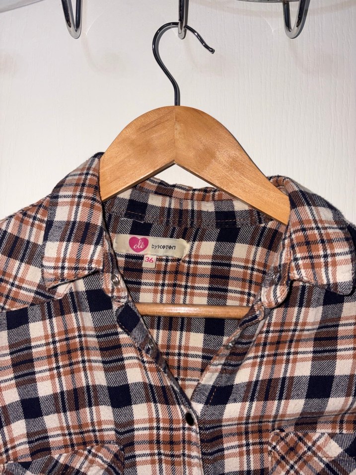 Düğmeli Uzun Kollu Kadın Oduncu Gömlek - Görsel 4