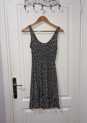 Siyah Midi V Yaka Dantel Detaylı Elbise - Görsel 3