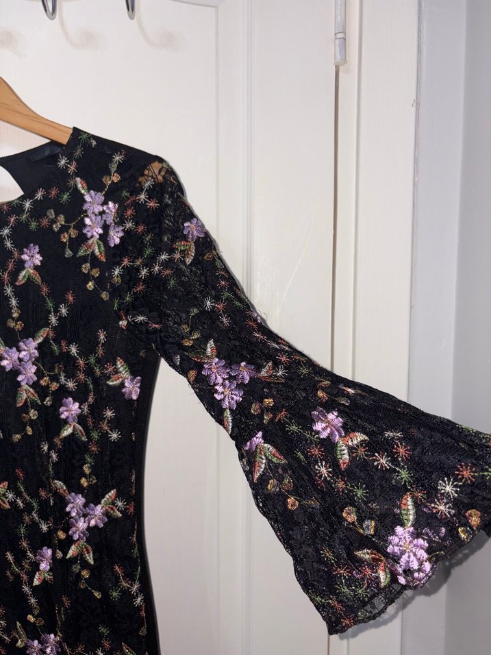 Mor Nakışlı Dantel Uzun Kollu Midi Elbise - Görsel 3