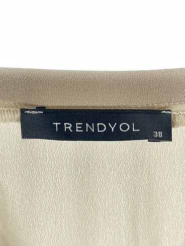 38 Beden çeşitli Renk Trendyol & Milla Bluz %70 İndirimli.
